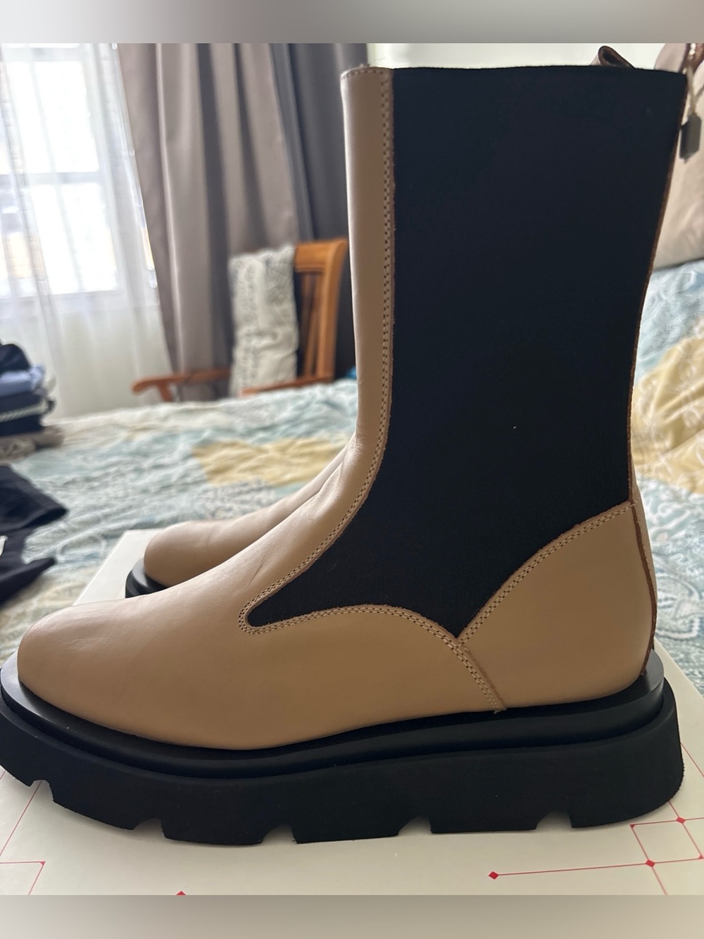 ATP ATELIER Beige and Black Women's Chelsea Boots - Classic Neutral Style